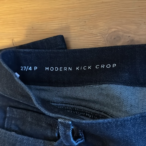 NWOT LOFT Kick Crop Jeans - Picture 3 of 4